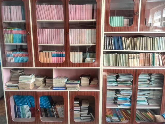 biblioteka4 640x480